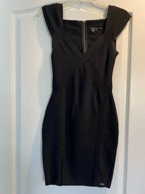 Guess Black Bandage Cap-Sleeve Sheath Mini Dress